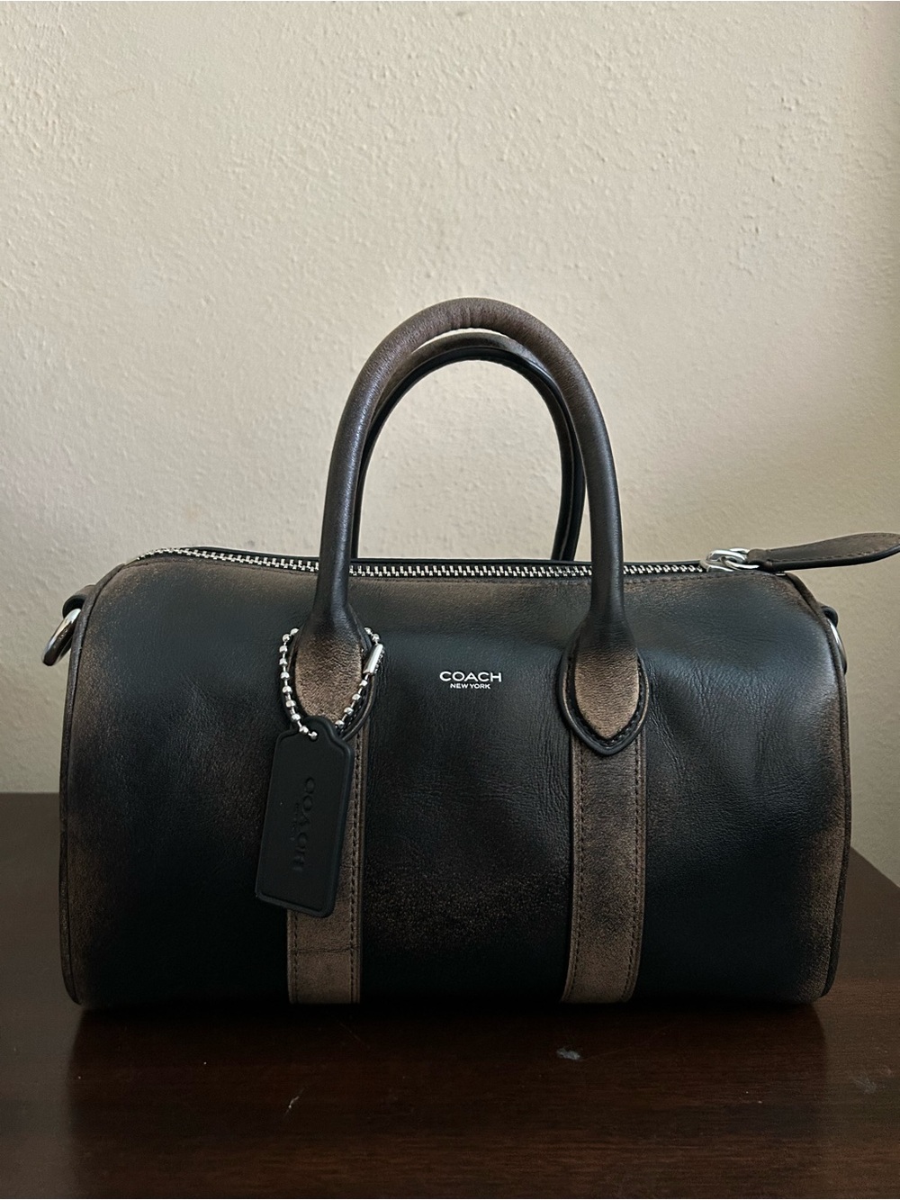 Coach Compass 25 Loved Leather bag - Picture 2 of 10